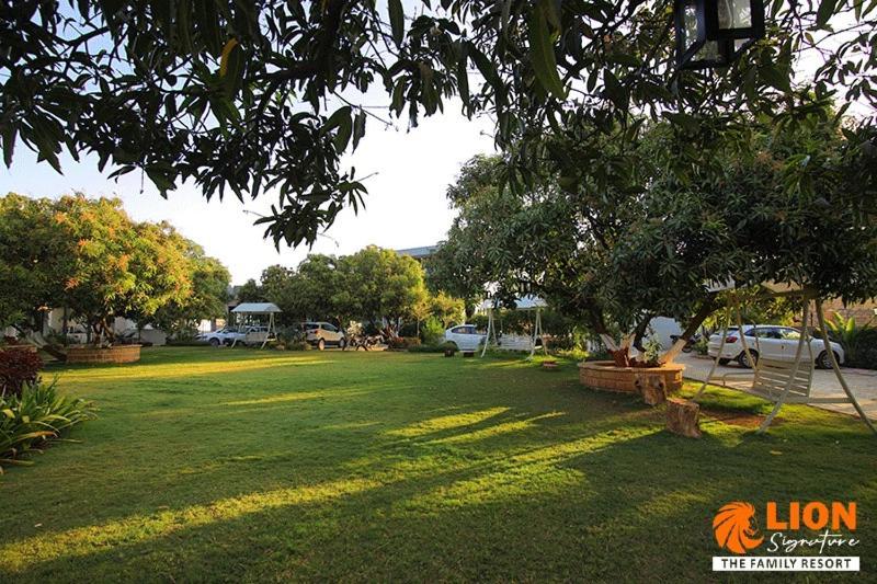 Lion Signature Family Resort Гирский лес Экстерьер фото